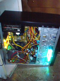 ena apo ta pc mas gia service